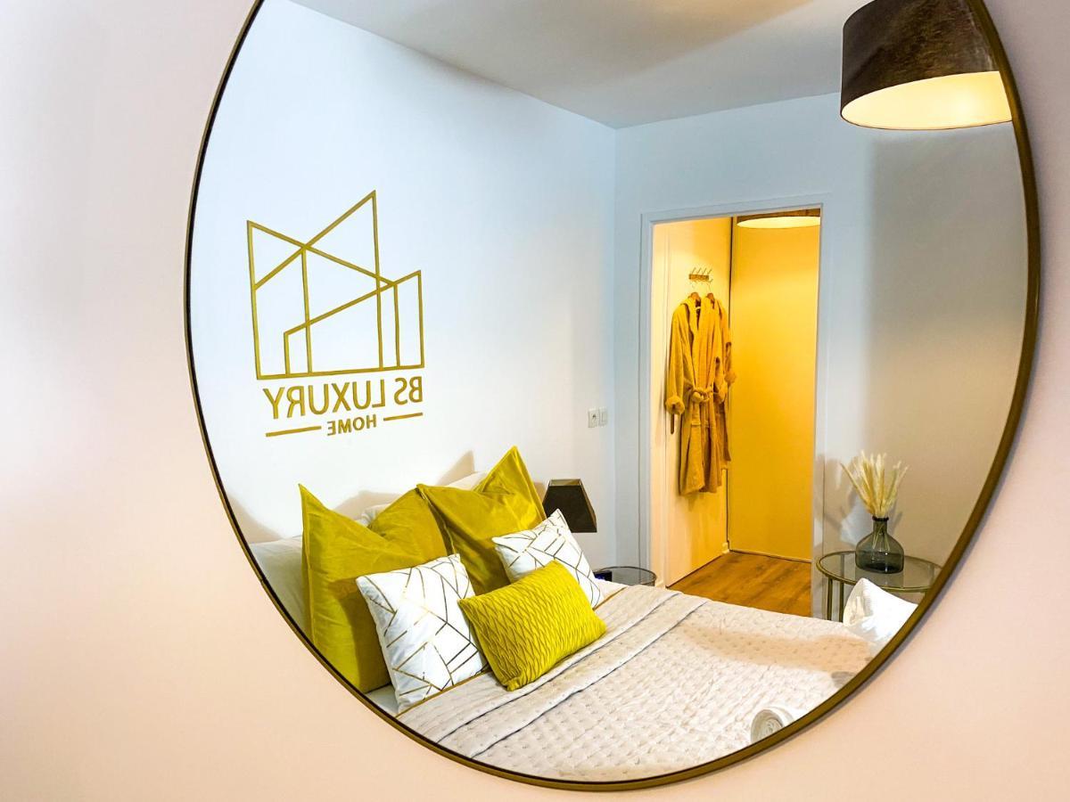 The Golden House * Parking * Garden Apartment คอร์เบล-เอซองส์ ภายนอก รูปภาพ